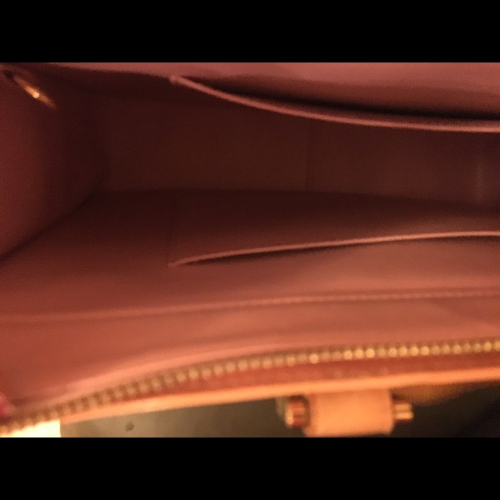 EUC LOUIS VUITTON VERNIS💯% authentic leather tote - Picture 8 of 8